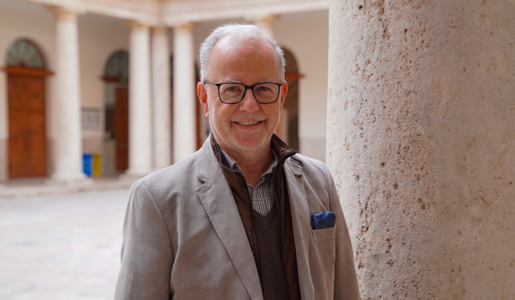 Julio Tudelana dirige el Observatorio de Bioética de la UCV. Foto: UCV.