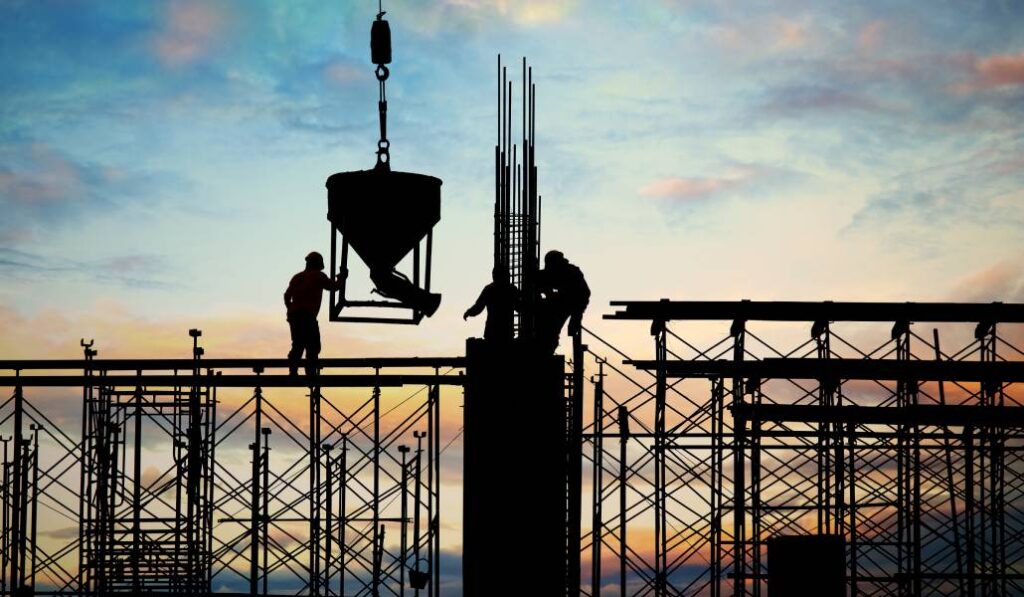 Desde 2019, los 1,8 millones de nuevos trabajadores son «en su práctica totalidad» de origen extranjero. Foto: Freepik.