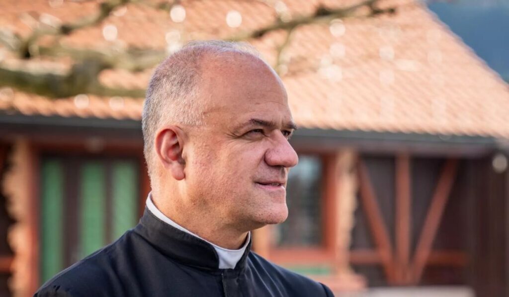 David Pagliarani es superior general de la Fraternidad Sacerdotal San Pío X, comúnmente conocidos como los lefebvrianos.
