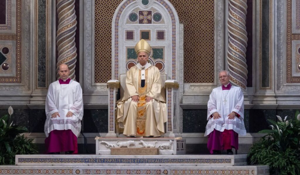 El Papa celebrará la Misa vespertina del Jueves Santo en San Juan de Letrán. Foto: CNS/Pablo Esparza