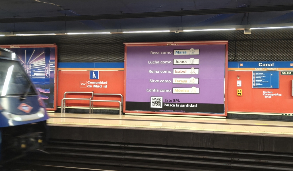 La campaña en el metro de Madrid. Foto: ACdP.
