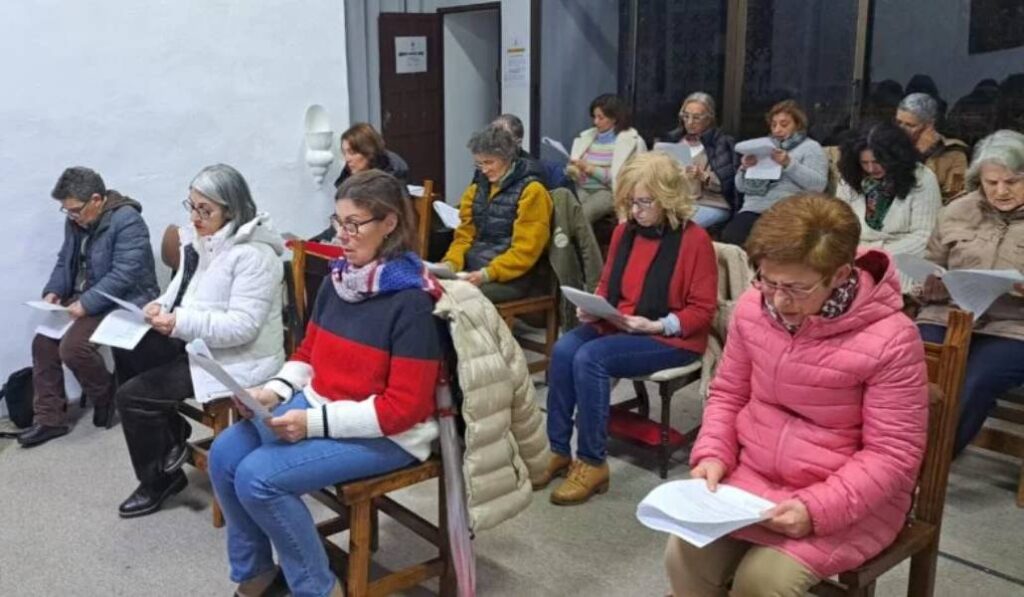 Un momento de la oración con las clarisas de Almendralñejos la pasada edición. Foto: DeClausura.