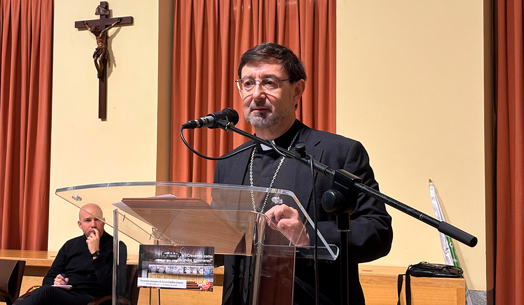 El cardenal durante su intervención en el encuentro de ACG.
