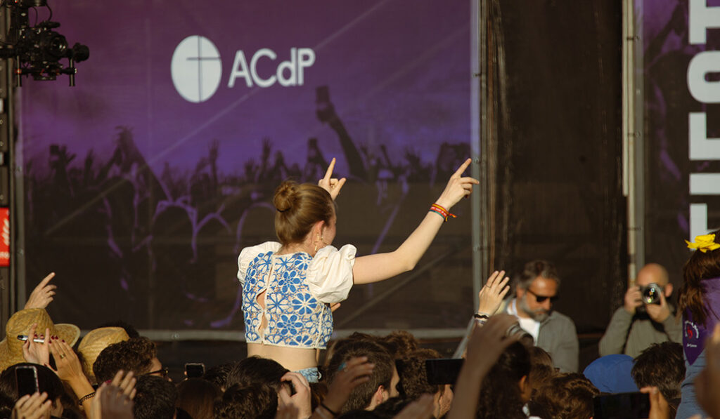 Fiesta de la Resurrección, organizada por la ACdP, en la plaza de Cibeles de Madrid, España, el 15 de abril de 2023. Foto: ACdP.