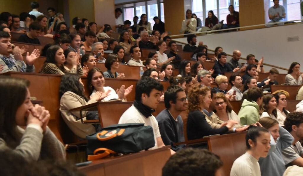 Durante una charla en la pasada edición. Foto: Atlántida.