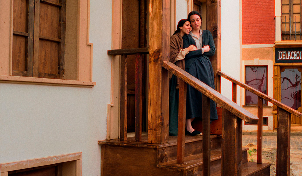 Candela y Teresa son dos hermanas que llegan a Madrid y terminan trabajando en un prostíbulo.