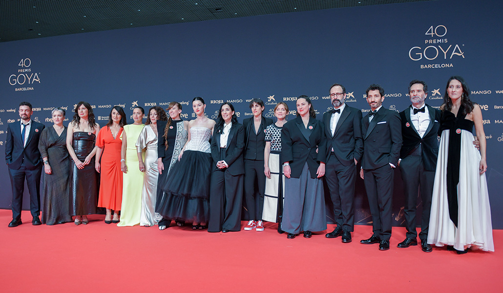 El equipo de la película 'Los domingos' posa en la alfombra roja de la 40º edición de los Premios Goya, el 28 de febrero de 2026.