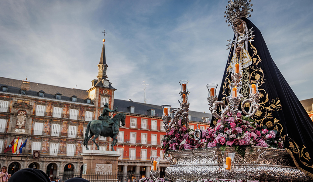 La imagen fue la primera que introdujo en la cristiandad el motivo de las sietes espadas.