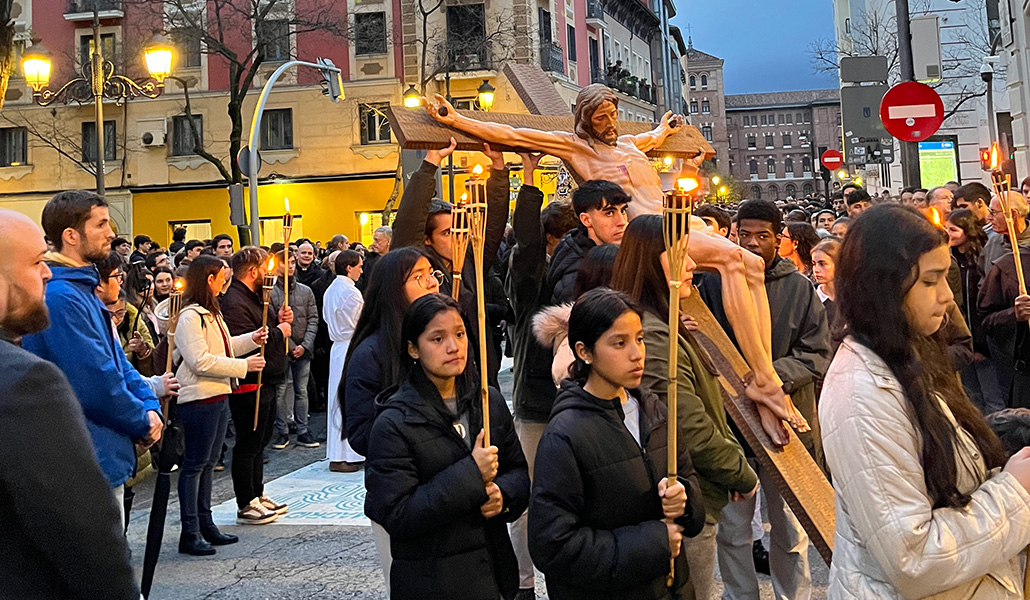 Imagen del vía crucis de 2025