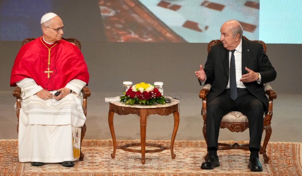 León XIV y Tebboune. Foto: CNS / Lola Gómez.