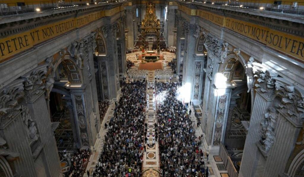 Vista general del interior de la basílica de San Pedro. Foto: Vatican Media.