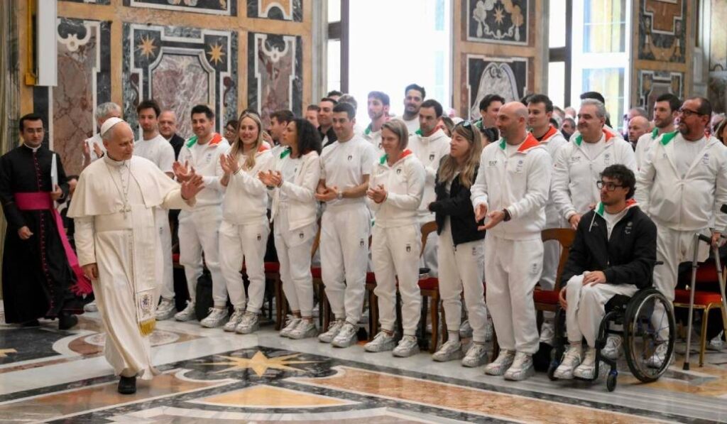 El Papa pide al mundo más deporte y menos guerra