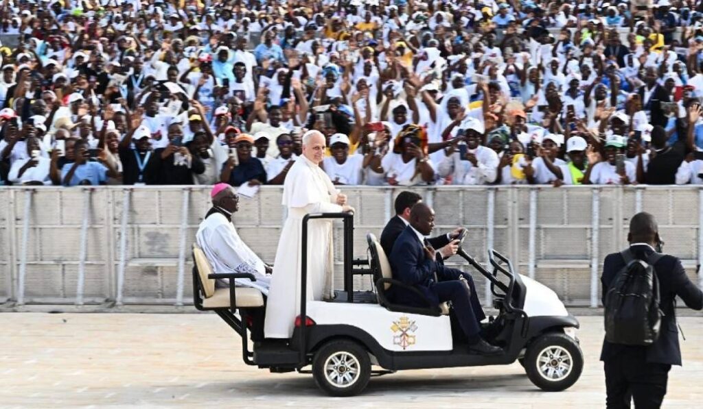León XVI congregó a 20.000 fieles en el santuario. Foto: Vatican News.