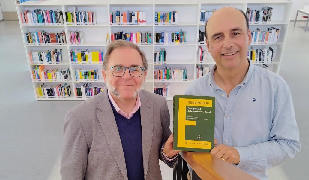 Ángel Viñas Vera y Juan Antonio Senent-de Frutos han editado este volumen. Foto: Universidad de Loyola