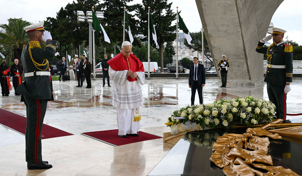 Homenaje en el Monumento a los Mártires.