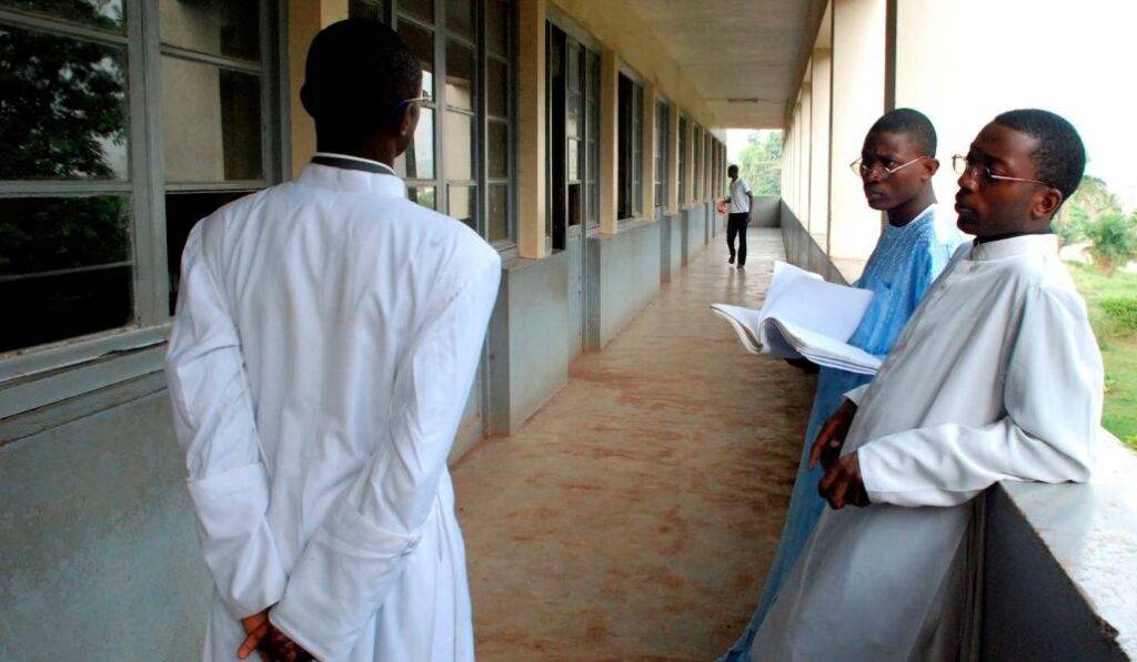 Jóvenes en un seminario de Camerún. Foto: CNS.