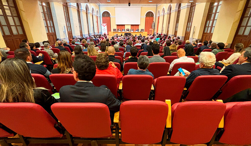 Salón de actos del Seminario Conciliar de Madrid durante la Asamblea General.