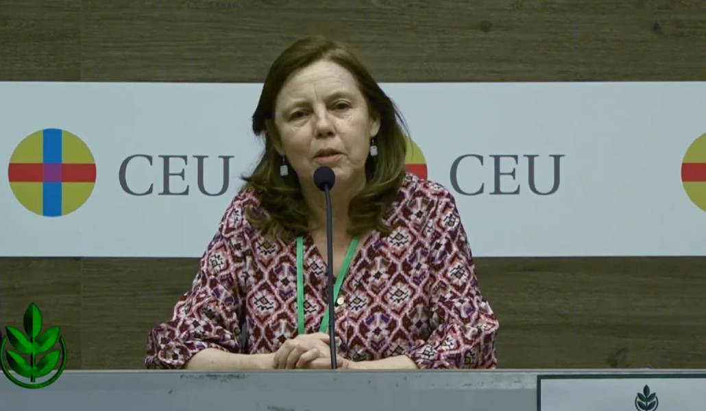 Alicia Latorre durante una conferencia en el XXVI Congreso Nacional Provida. Foto: Federación Española de Asociaciones Provida.