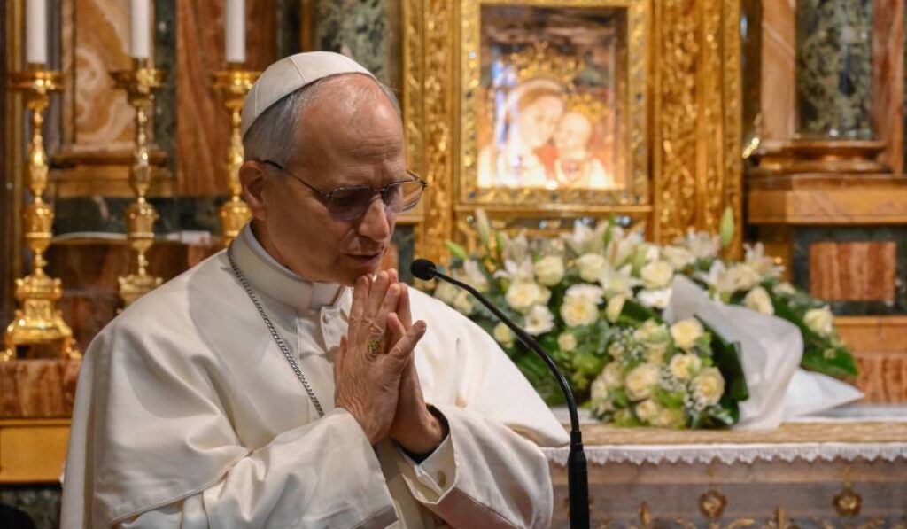 León XIV en el Santuario de Nuestra Señora del Buen Consejo en Genazzano, el 10 de mayo de 2025. Foto: CNS.