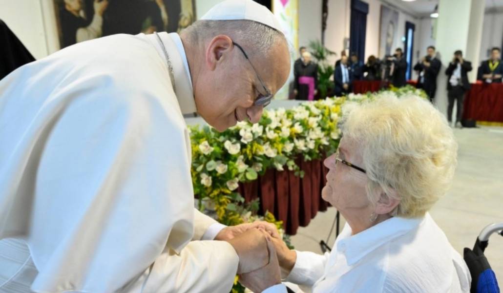 Un momento de la visita del Papa al santuario de Pompeya. Foto: Vatican News.
