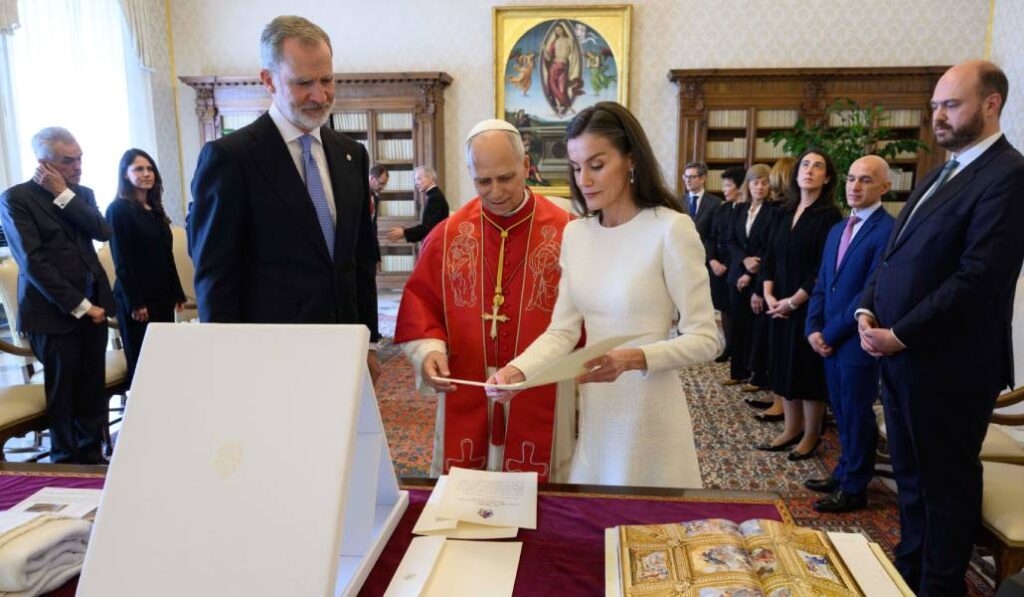 Un momento del encuentro entre los reyes y el Papa el pasado mes de marzo. Foto: CNS.