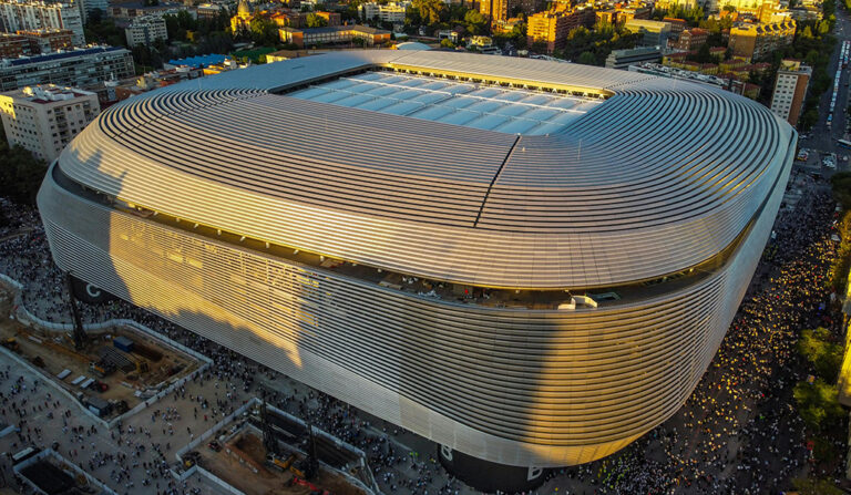 En el Bernabéu, León XIV verá cómo juega la Iglesia de Madrid - Alfa y ...