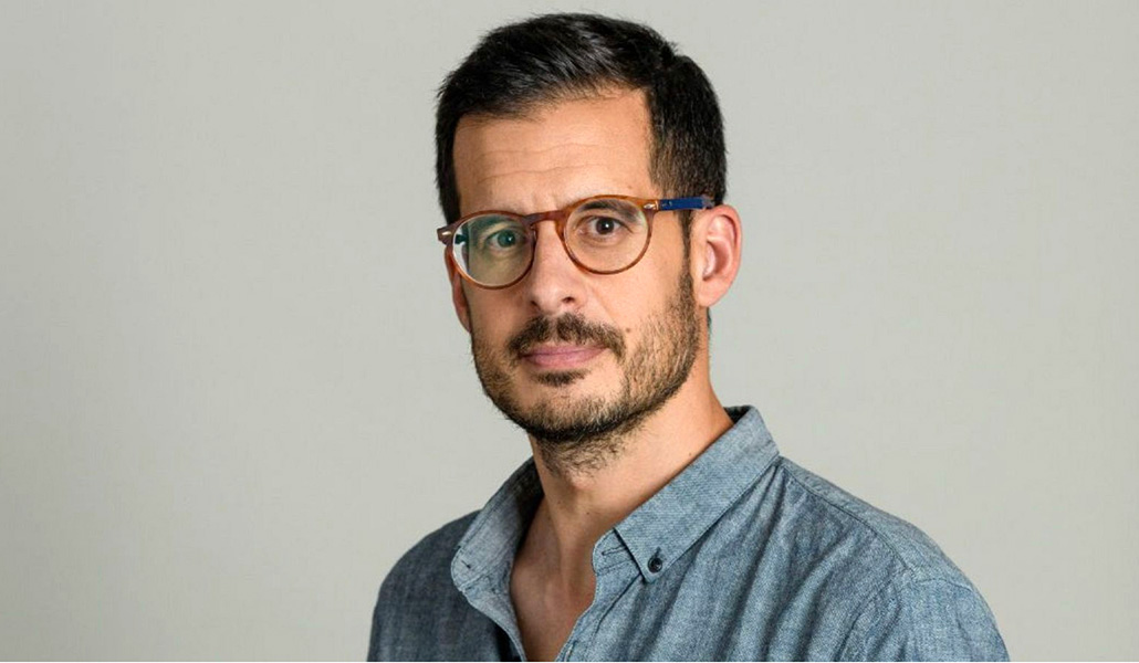 El periodista José Luis Sastre presenta este programa.