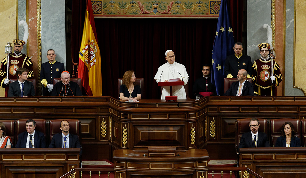 El Papa León XIV pronuncia en el hemiciclo del Congreso de los Diputados un esperado e histórico discurso durante su visita a España.