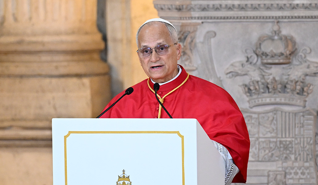 El Papa durante su discurso al cuerpo diplomático.