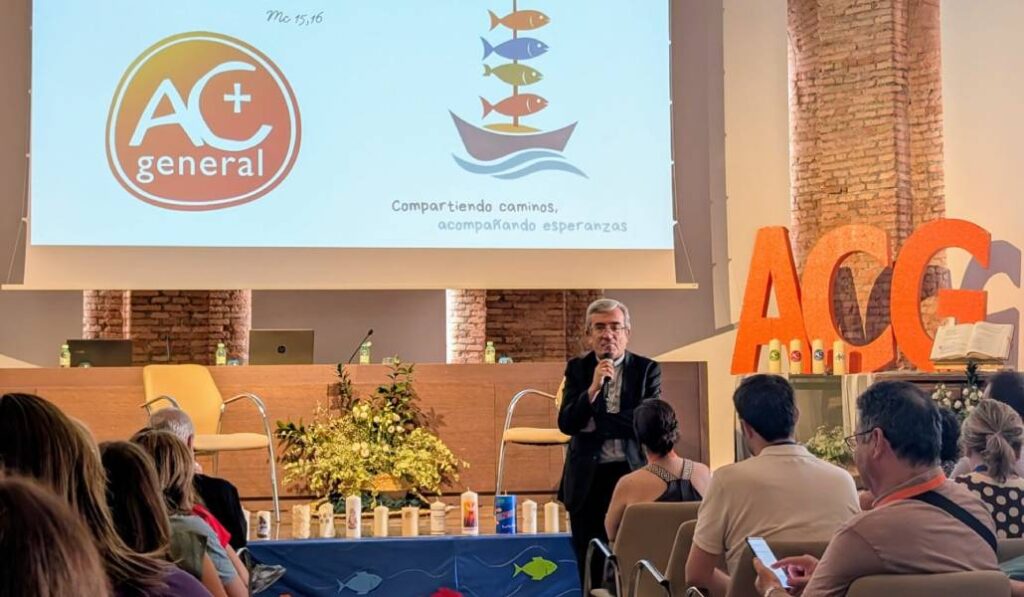 Luis Argüello abrió el encuentro en Málaga. Foto: Diócesis de Málaga.