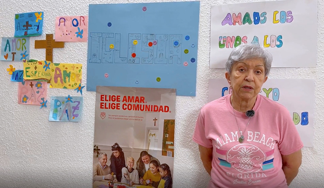 Marta Mary Lorenzo, beneficiaria de la tarjeta de Cáritas.