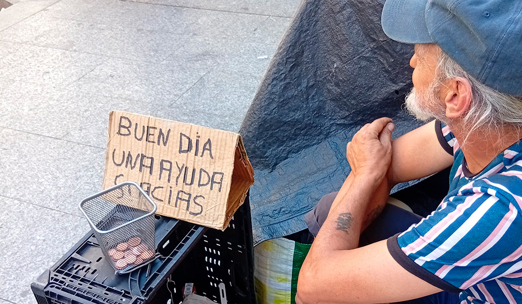 Fernando y sus pocas pertenencias.