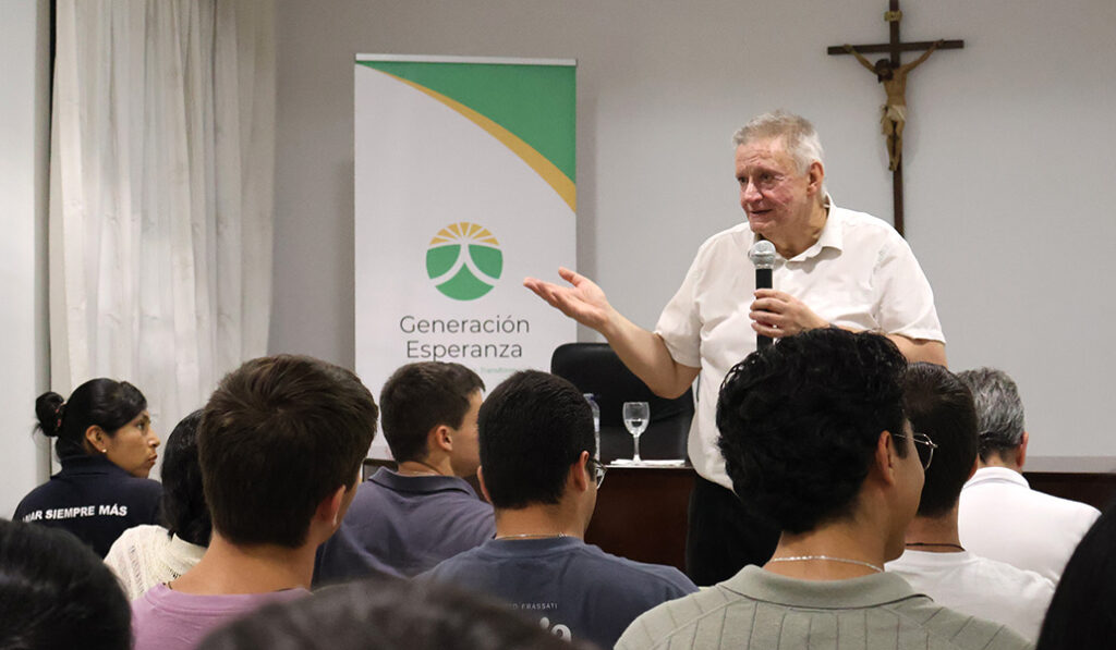 José Luis Segovia explicó el contenido de la doctrina social de la Iglesia.