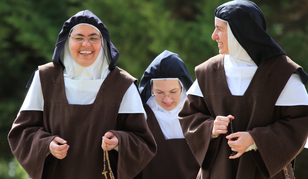 Algunas de las monjas a las que ayuda CLAUNE. Foto: CLAUNE.