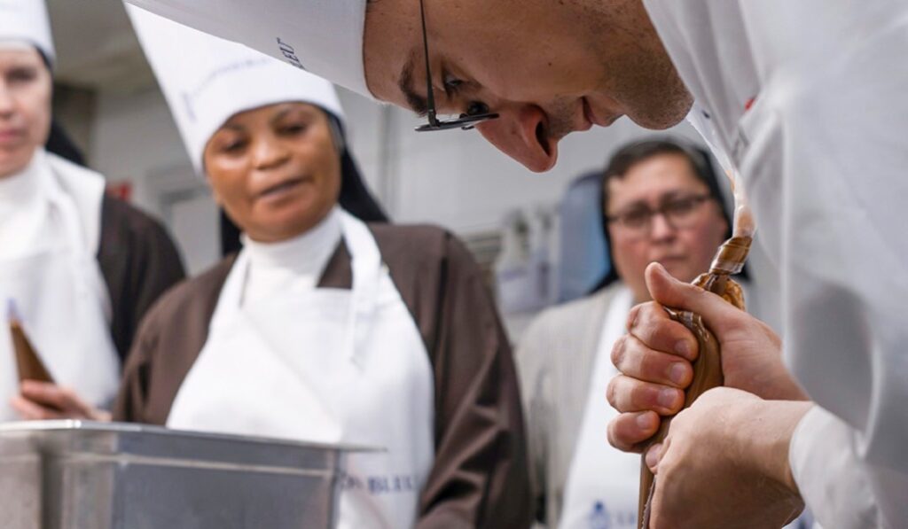 Un momento de la formación en Le Cordon Bleu. Foto: Diócesis de Vitoria.