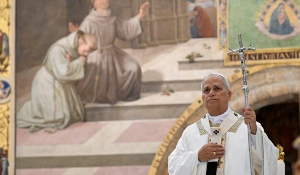 El Papa ha animado a los jóvenes a seguir el ejemplo de san Francisco y santa Clara. Foto: Vatican Media