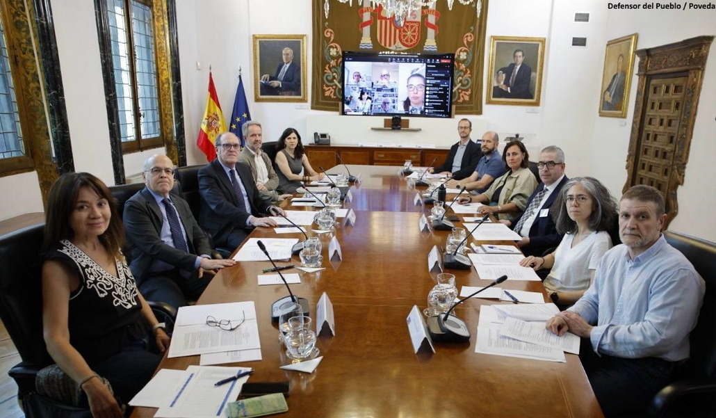 La Unidad de Víctimas del Defensor del Pueblo está conformada por 16 profesionales. Foto: Defensor del Pueblo