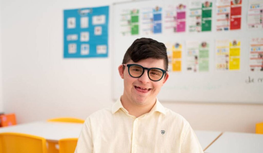 Los centros educativos «tienen que prepararse para atender con conciencia toda la diversidad». Foto: Down España.