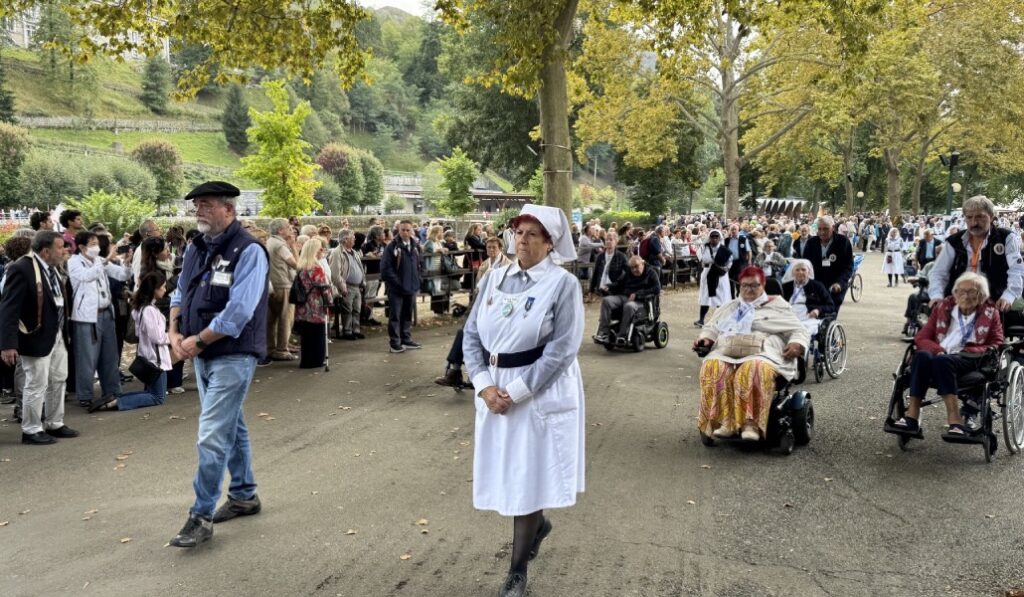La presidenta de la Hospitalidad de Vitoria lleva peregrinando desde 1998. Foto: Diócesis de Vitoria.