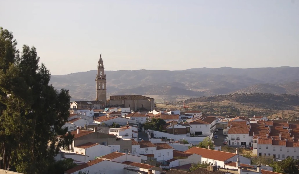 panorámica de la localidad de Jerez de los Caballeros (Badajoz).Foto: EFE/ J. Benet.