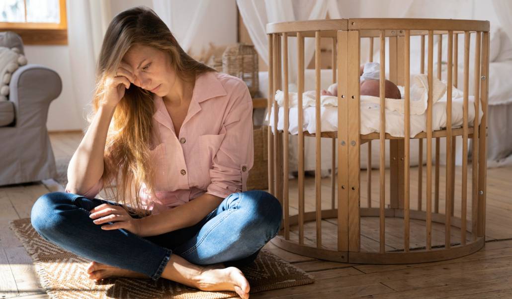 El 34,8% de las mujeres afirma tener menos hijos de los que querría. Foto: Magnific.