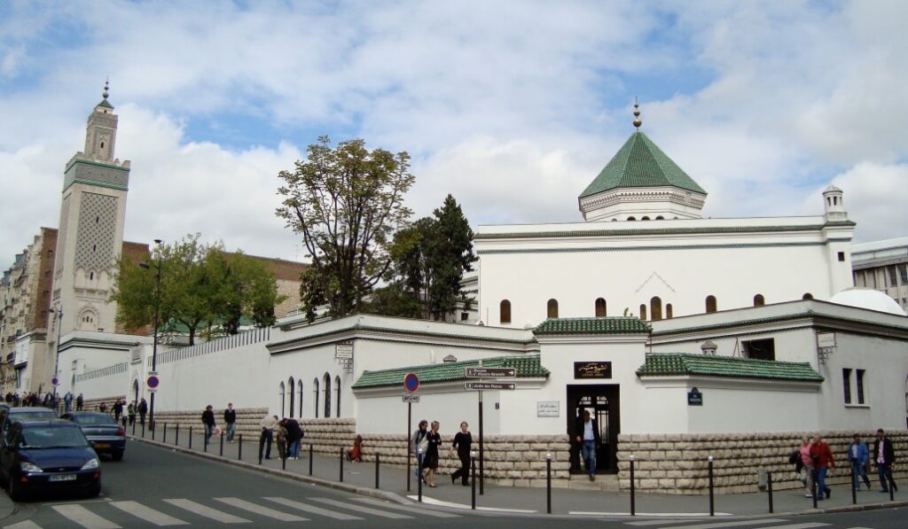 La Gran Mezquita de París acaba de cumplir un siglo. Foto: LPLT.