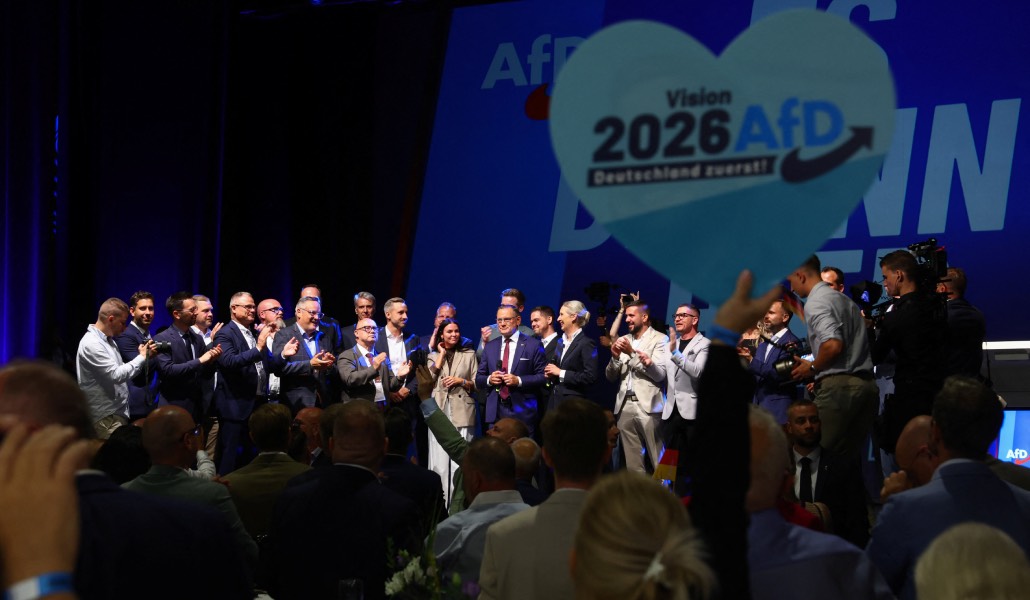 Fiesta de la AfD tras conocerse los sondeos a pie de urna, el domingo. Foto: Reuters / Thilo Schmuelgen.
