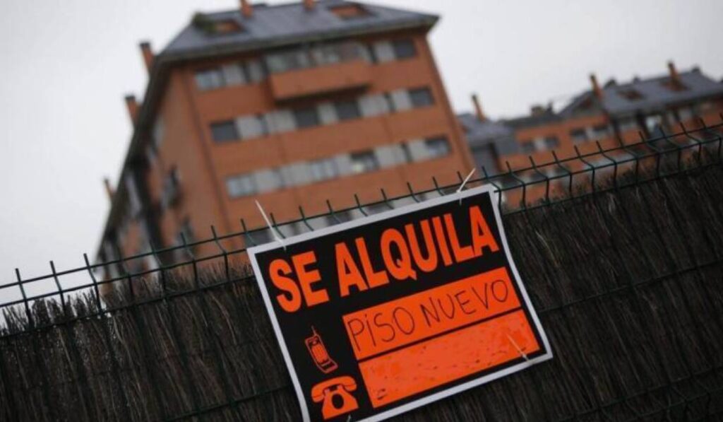 el 66 % de los hogares destina más del 30 % de sus ingresos al pago del alquiler. Foto: ABC.