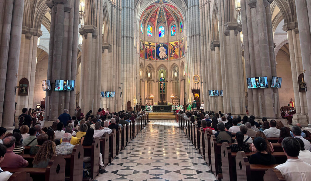 Vista general del interior de la catedral.