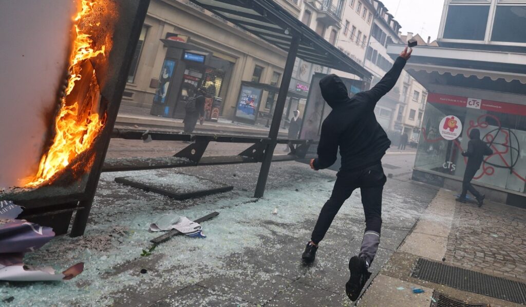 Vandalismo en Estrasburgo. Foto: Reuters / Kai Pfaffenbach.