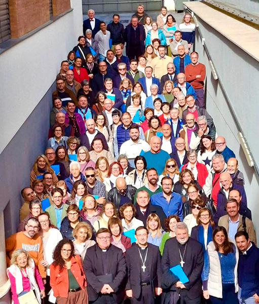 Foto de familia de las Jornadas Nacionales de Delegados de Apostolado Seglar y Responsables de Movimientos y Asociaciones de toda España.