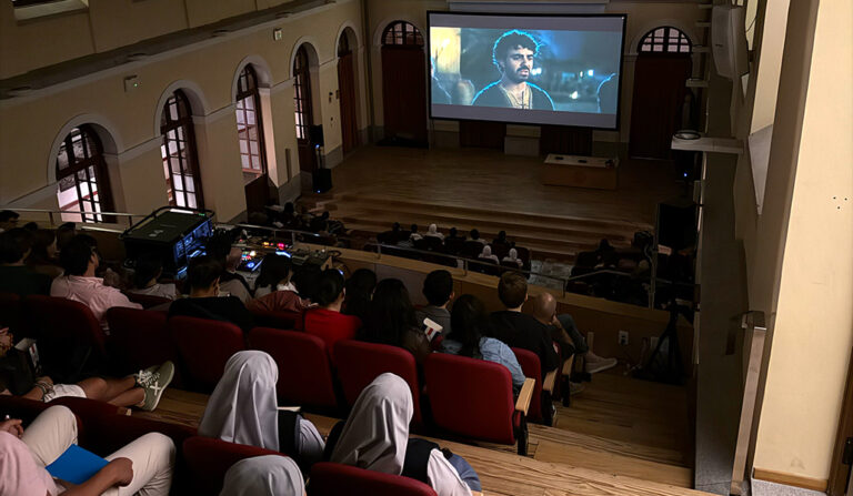 Proyección en el Seminario Conciliar de Madrid del primer episodios de la nueva temporada de 'The Chosen'.