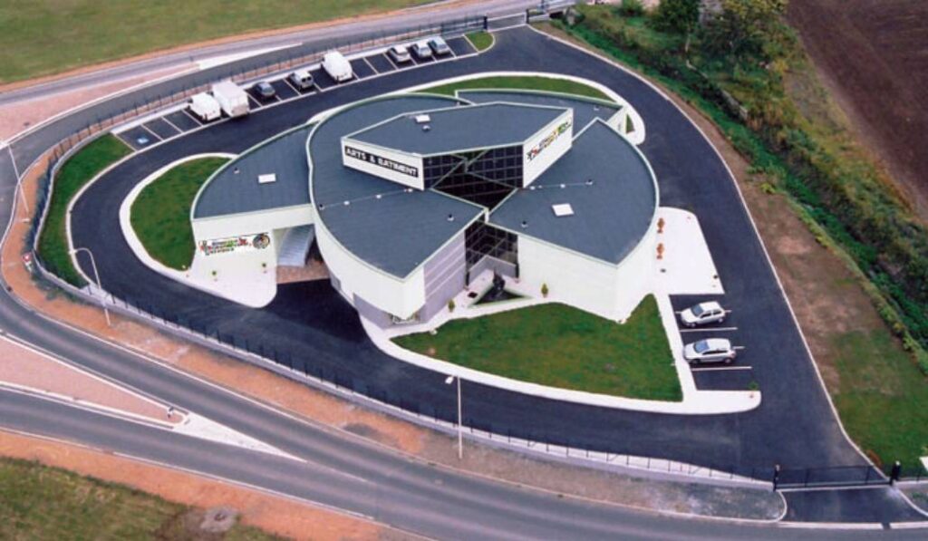 El libro fue robado del Centro de Arte Contemporáneo de Issoire. Foto: Centro de Arte Contemporáneo de Issoire.