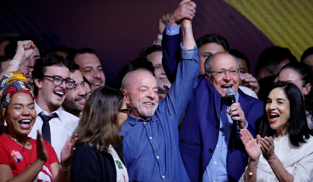 Lula celebra su victoria el pasado domingo. Foto: OSV News / Brian Snyder.
